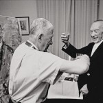 SVEN SIMON, Oskar Kokoschka und Konrad Adenauer vor Kokoschkas Adenauer-Porträt, Cadenabbia bei Como, Italien, 1966 © Universität für angewandte Kunst Wien / University of Applied Arts Vienna, Oskar Kokoschka-Zentrum © Fotoagentur Sven Simon