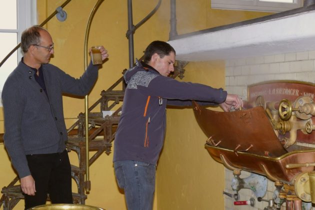 Brauerei Hofstetten · Einbrauen Heines Altes Lager mit Brauerei-Chef Peter Krammer