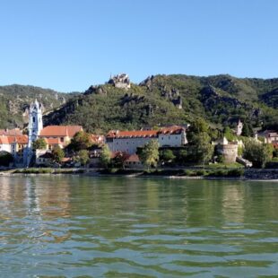 Dürnstein mit Burg (Nö) • Blick von Rossatzbach