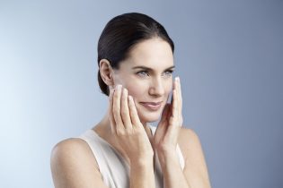 Eucerin® ELASTICITY+FILLER • Tagespflege und Nachtpflege