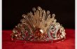 Versace entwirft die Swarovski Tiara für die Debütantinnen des Wiener Opernball 2019 – inspiriert von der Oper "Das Rheingold"