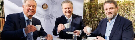 Schanigarten Saison Eröffnung 2025 | WKW-Präsident Walter Ruck, Bürgermeister Michael Ludwig und Kaffeehäuser-Obmann Wolfgang Binder