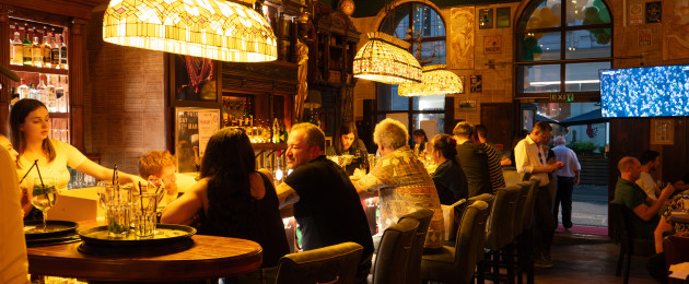 Reopening Shebeen Irish Pub x Rinderwahn