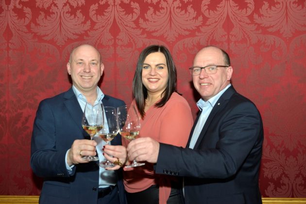 Wein Burgenland Präsentation 2. März 2020 · Wiener Hofburg · Georg Schweitzer (GF Wein Burgenland), Astrid Eisenkopf (Landeshauptmann - Stellvertreterin), Andreas Liegenfeld (Präsident des burgenländischen Weinbauverbandes)