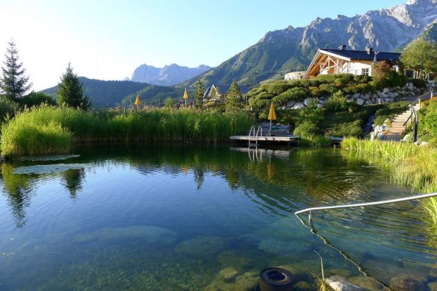 Übergossene Alm Resort · Dienten am Hochkönig · Salzburger Land · beheiztes Schwimmbiotop